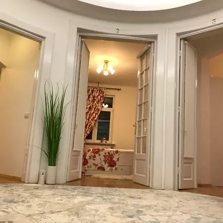 Victoria Luxury * Boekarest